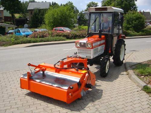 Kleintraktor Allrad Traktor Kubota L2602DT Frontlader Klein Schlepper